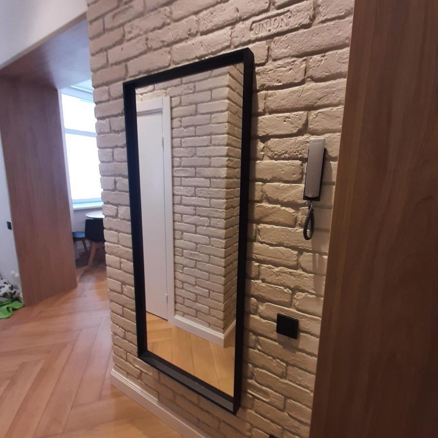 Простора І Вишукана Квартира В Самому Серці Львова Esterno foto